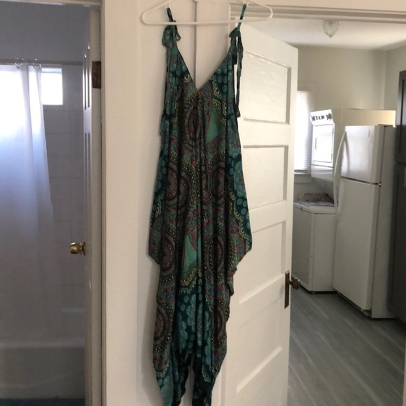 Boho style one piece Romper - Picture 4 of 4